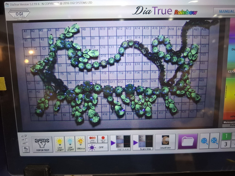 DiaTrue CXL3 Professional AI Diamond and Jewelry Screening System
